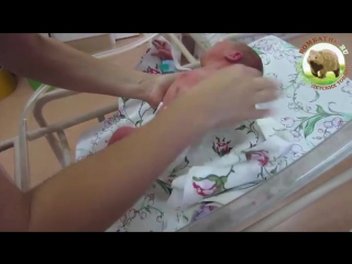 nurse at maternity hospital tells how to care for a baby