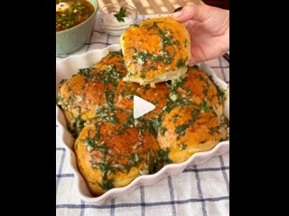 pampushi with garlic (ingredients are indicated in the description of the video)